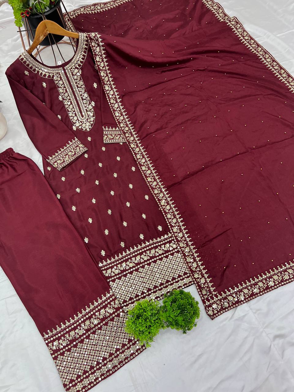 Color_Maroon