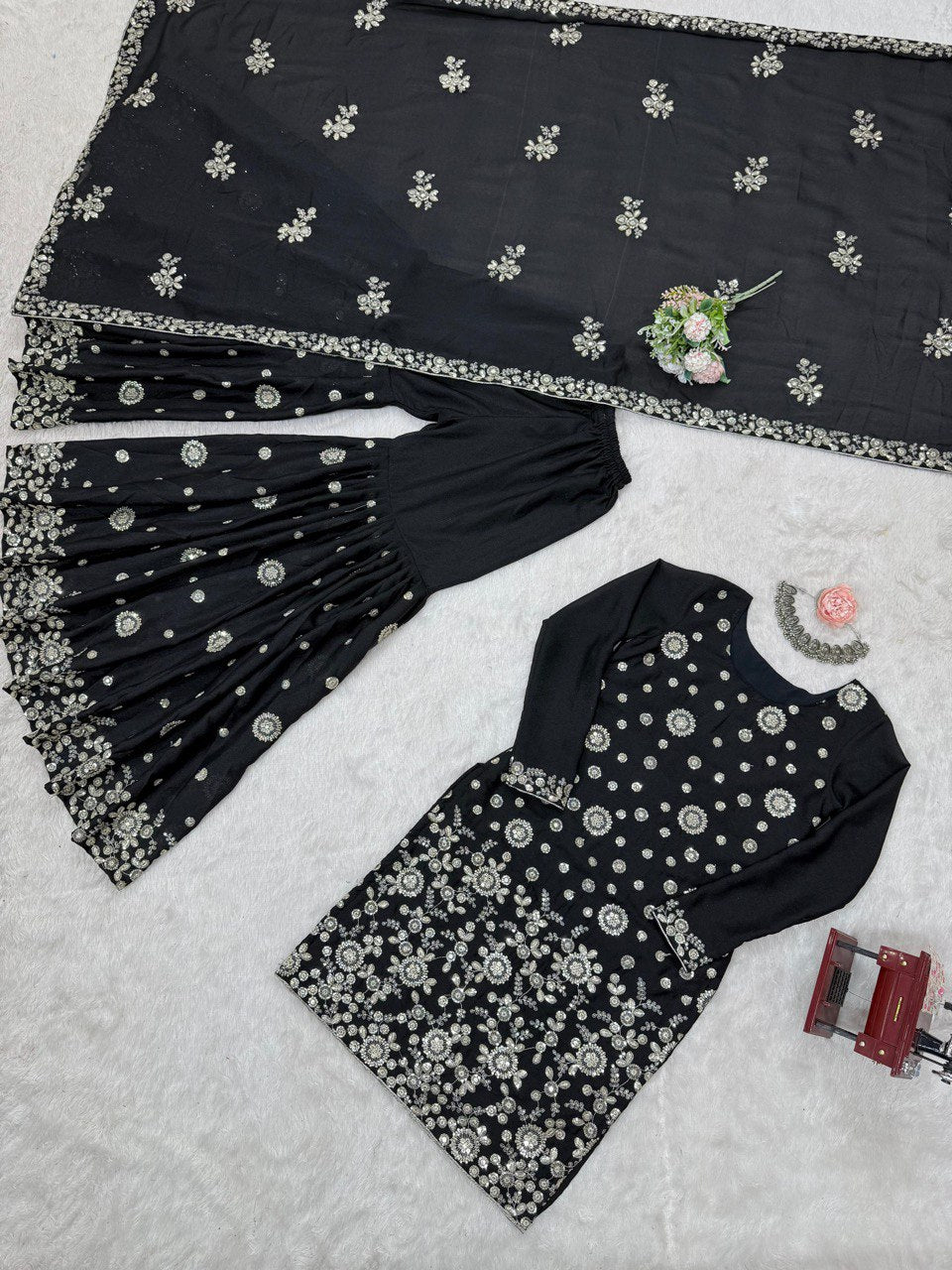 Color_Black