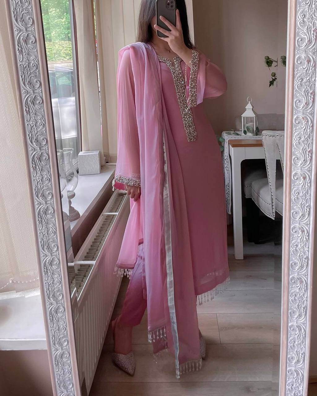 Color_Pink