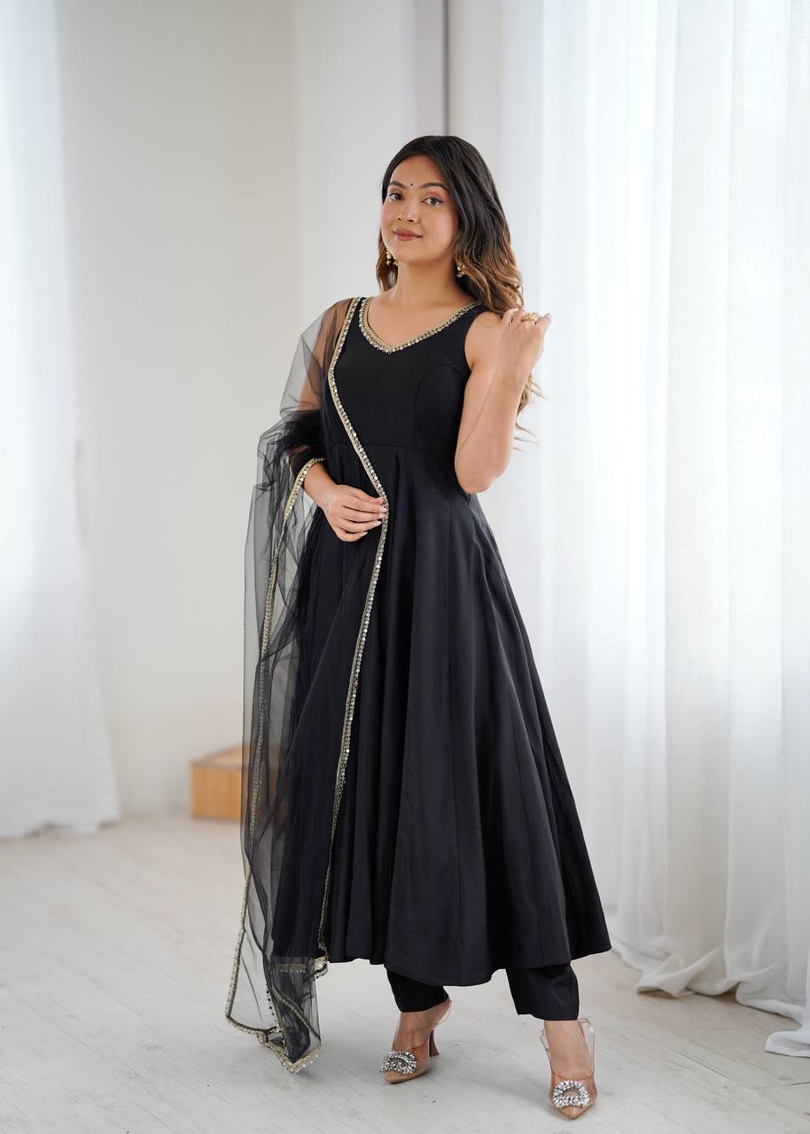 Color_Black