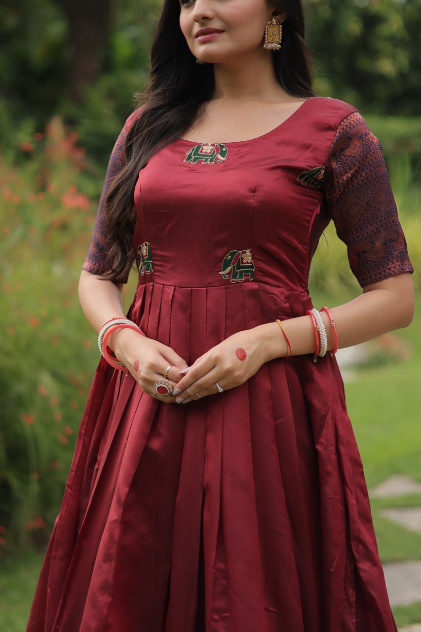 Color_Maroon