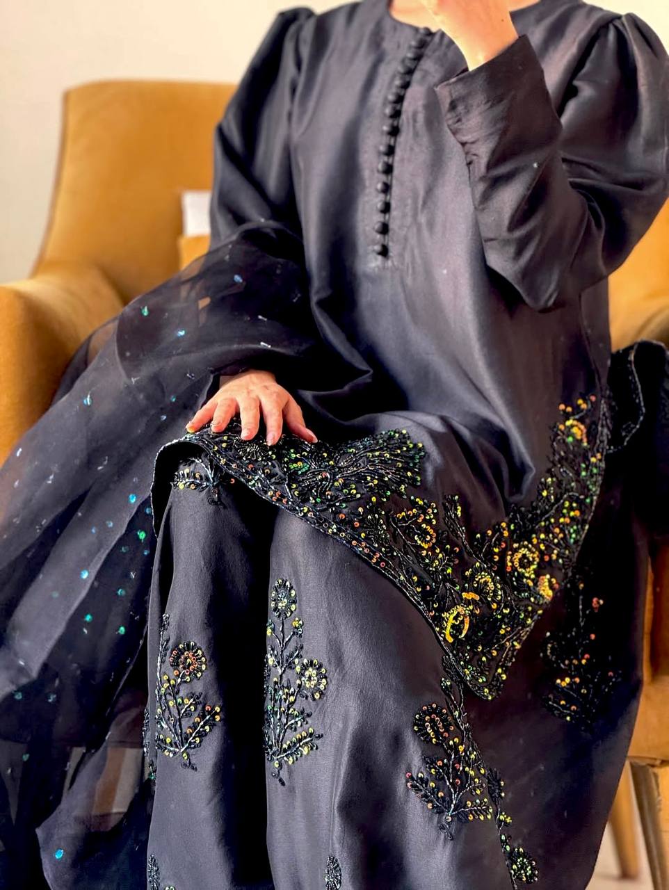 Color_Black