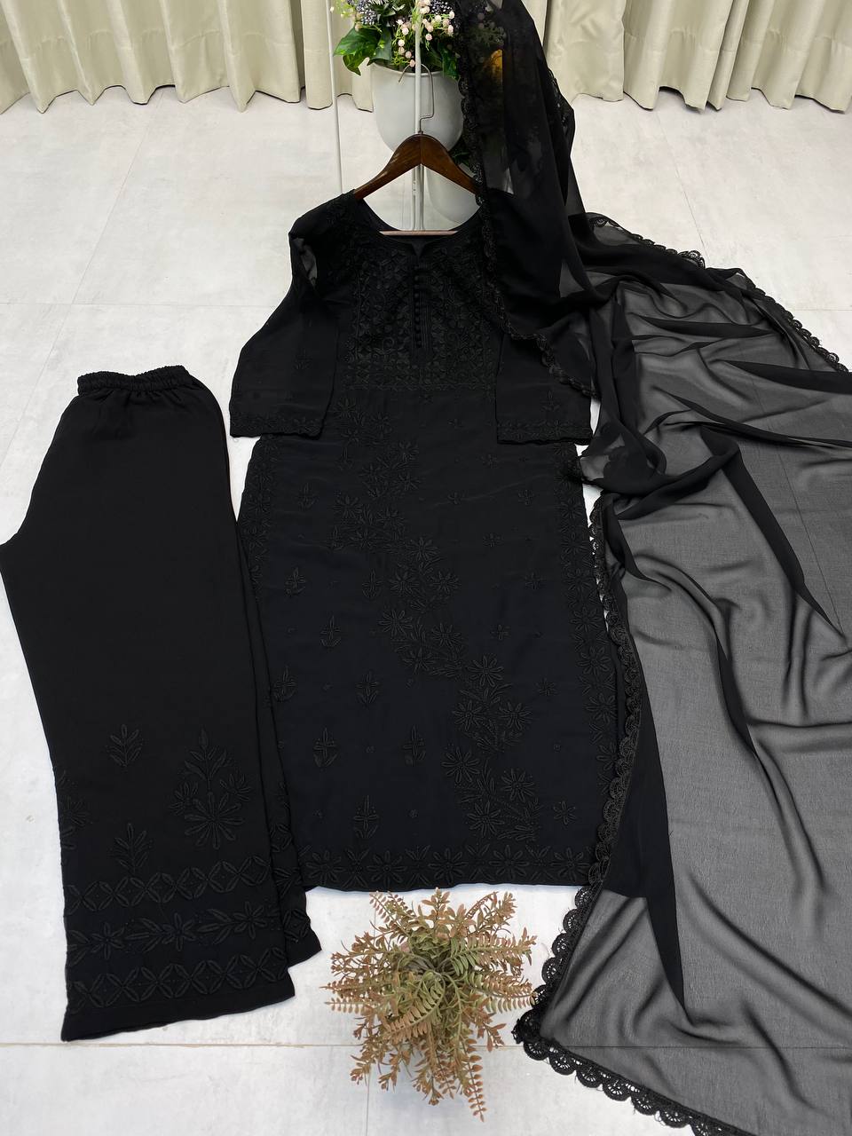 Color_Black