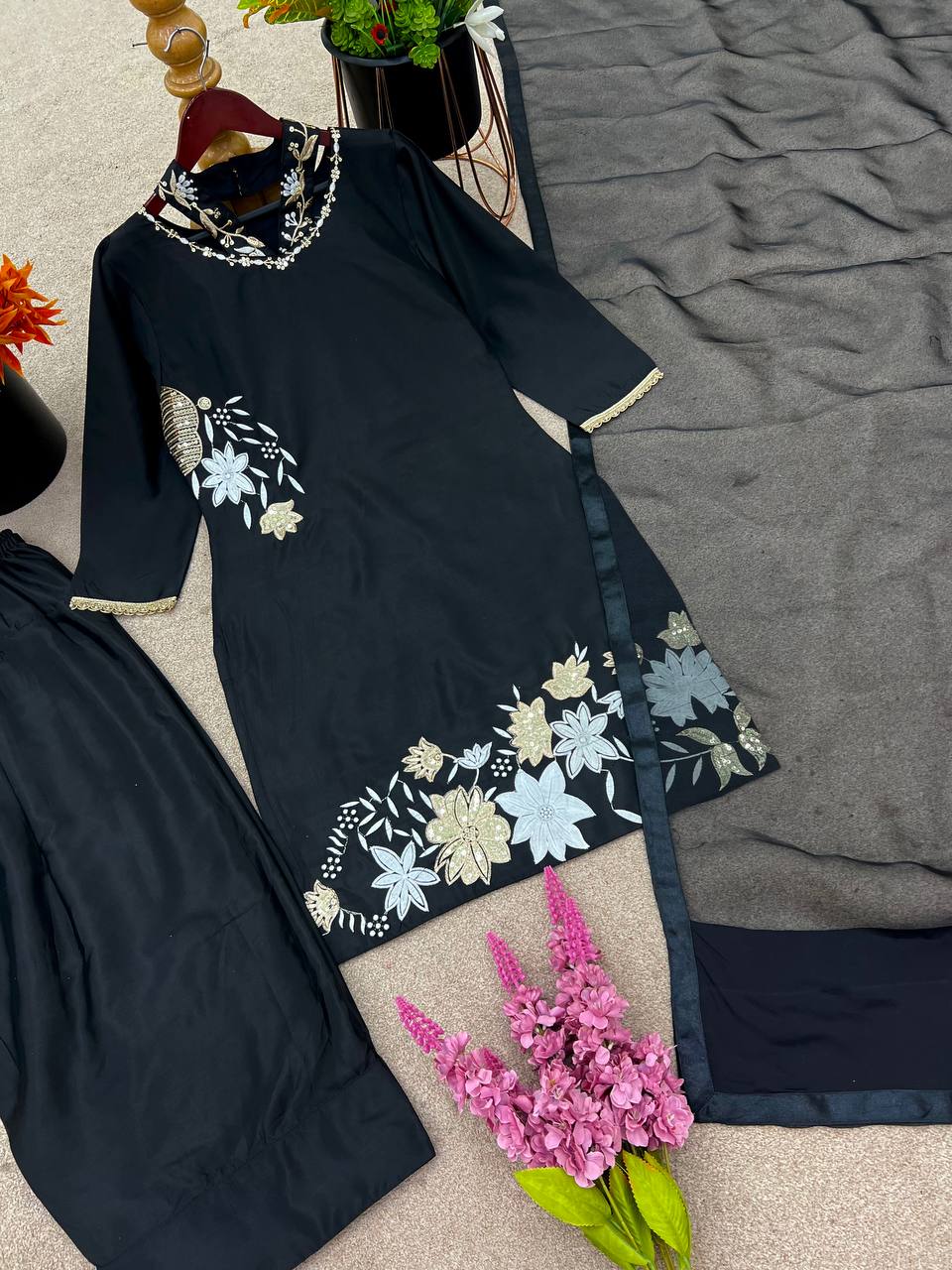 Color_Black