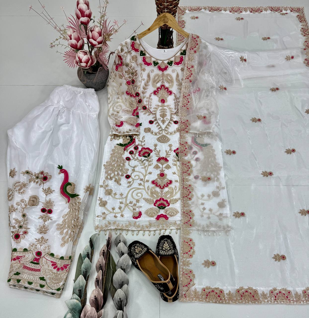 Color_White