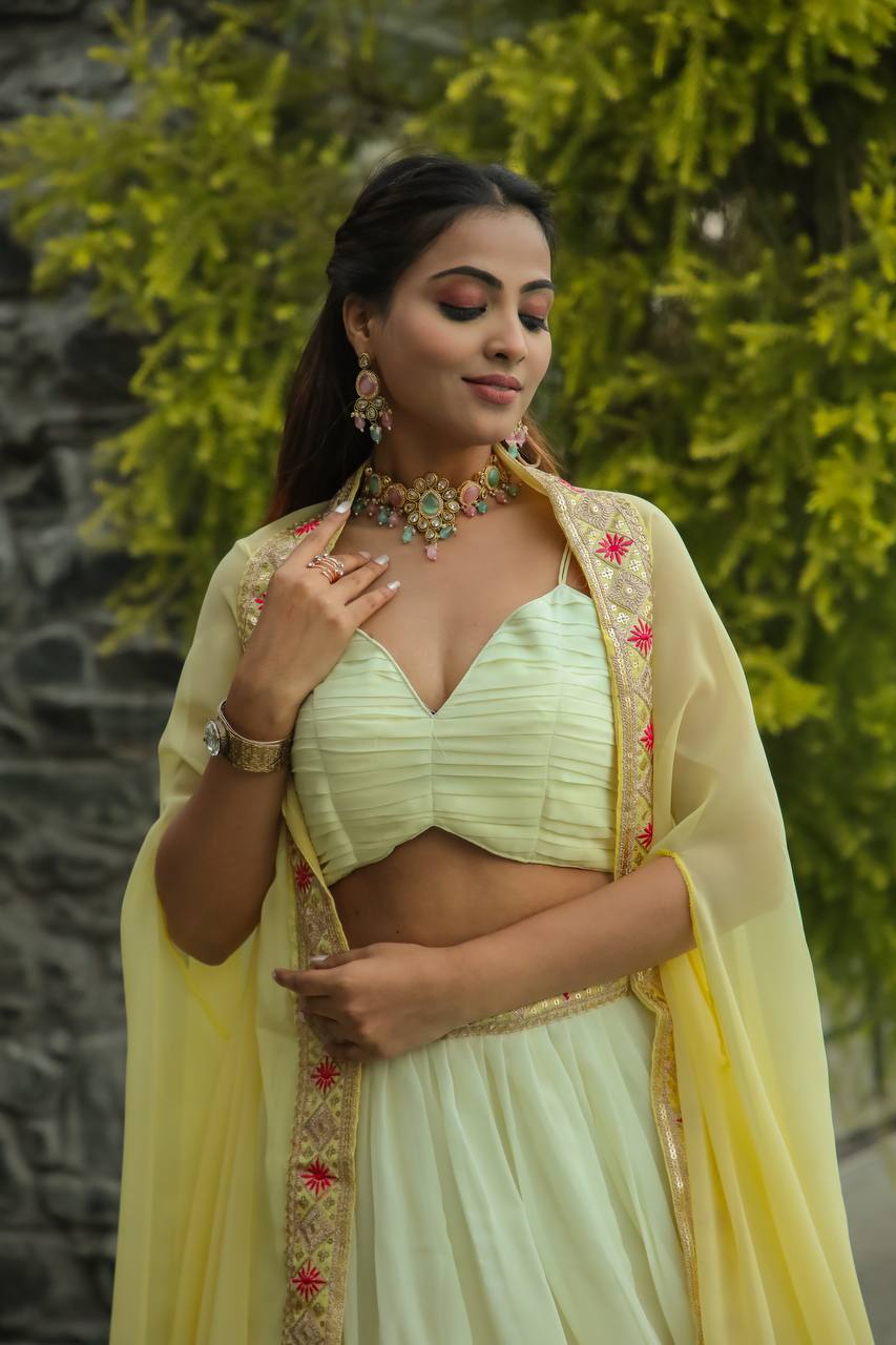 Women's Light Pista Georgette Plain Lehenga Set