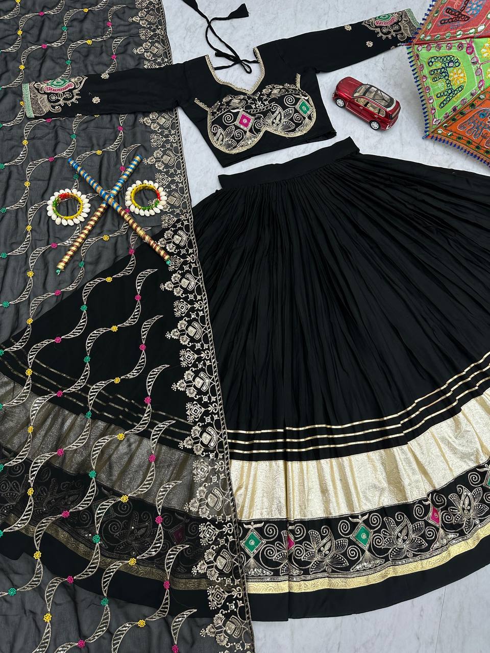Color_Black