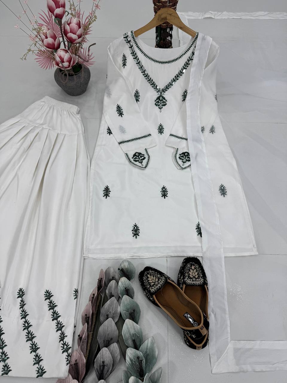 Color_White