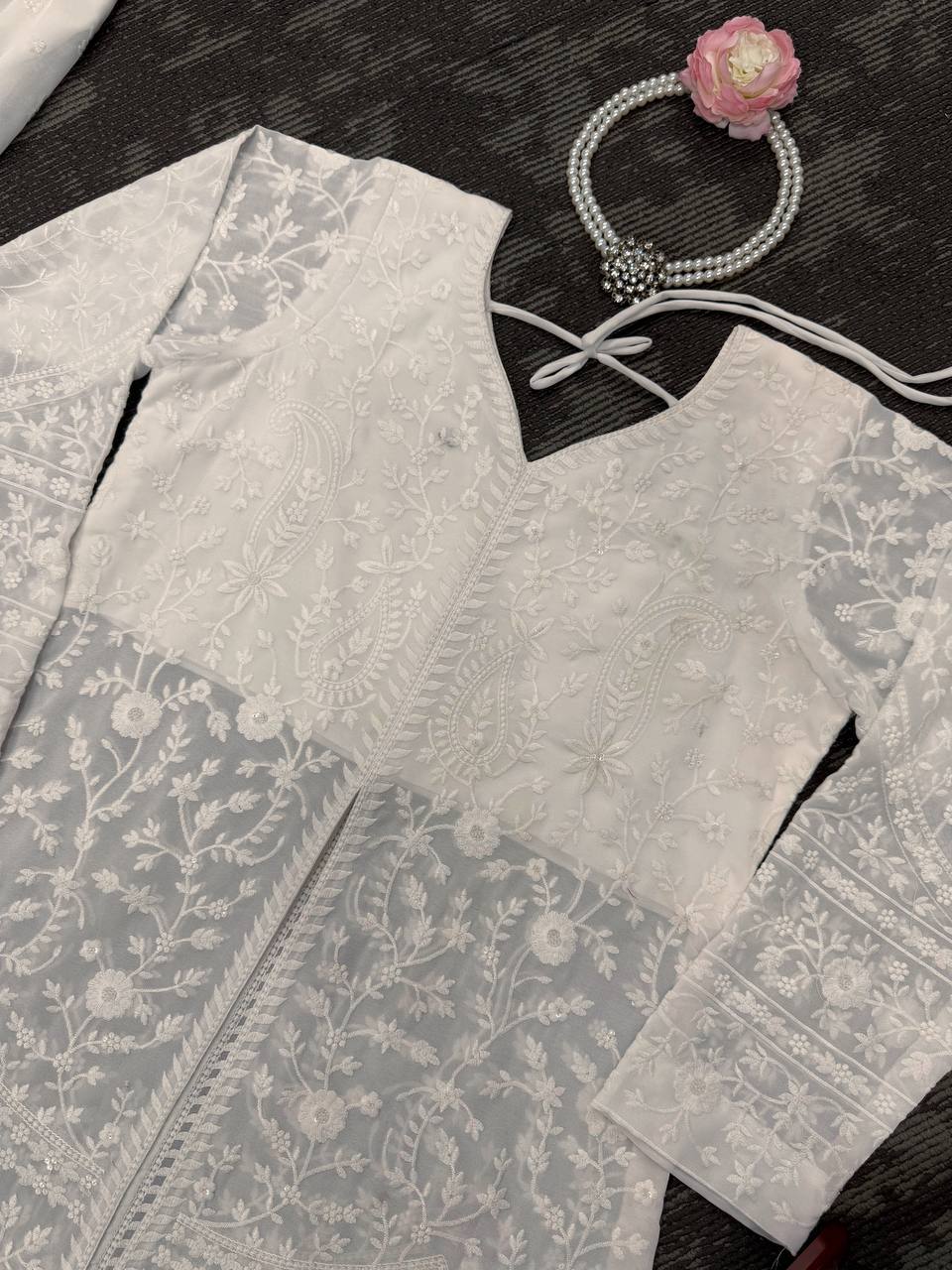 Color_White