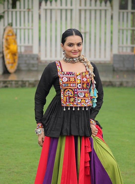 Women's Black Roman Kutchi Gamthi Work Lehenga Set