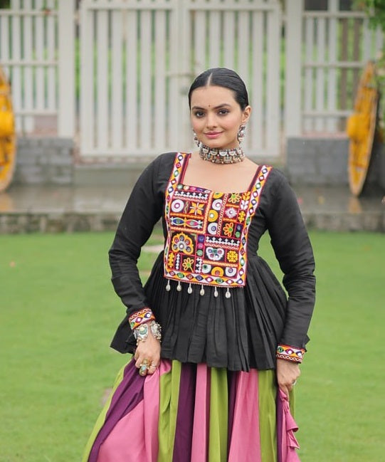 Women's Black Roman Kutchi Gamthi Work Lehenga Set