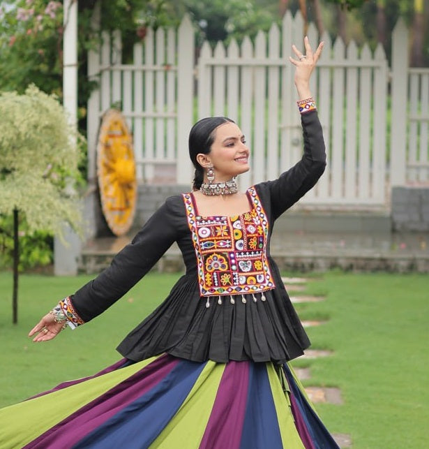 Women's Black Roman Kutchi Gamthi Work Lehenga Set