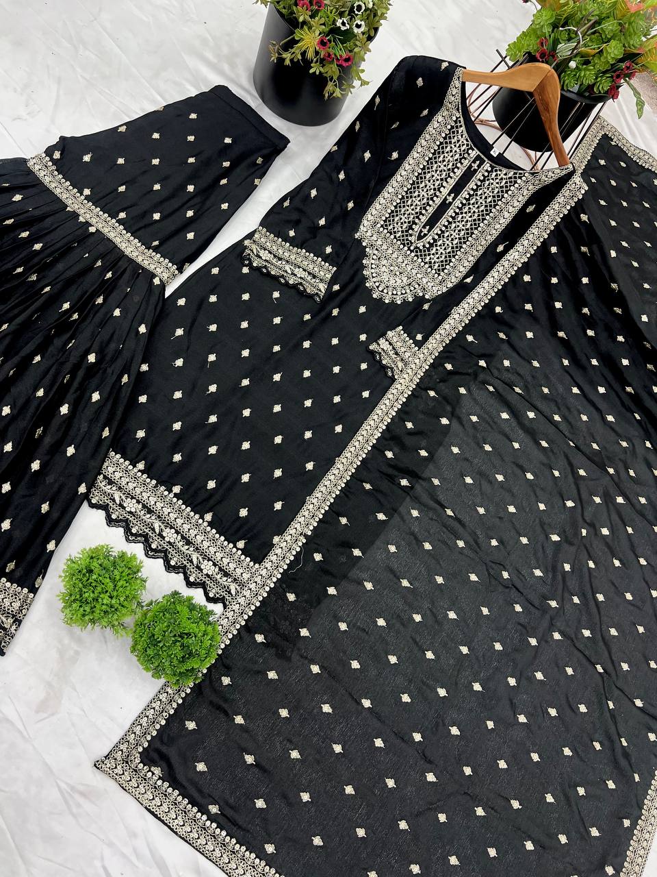 Color_Black