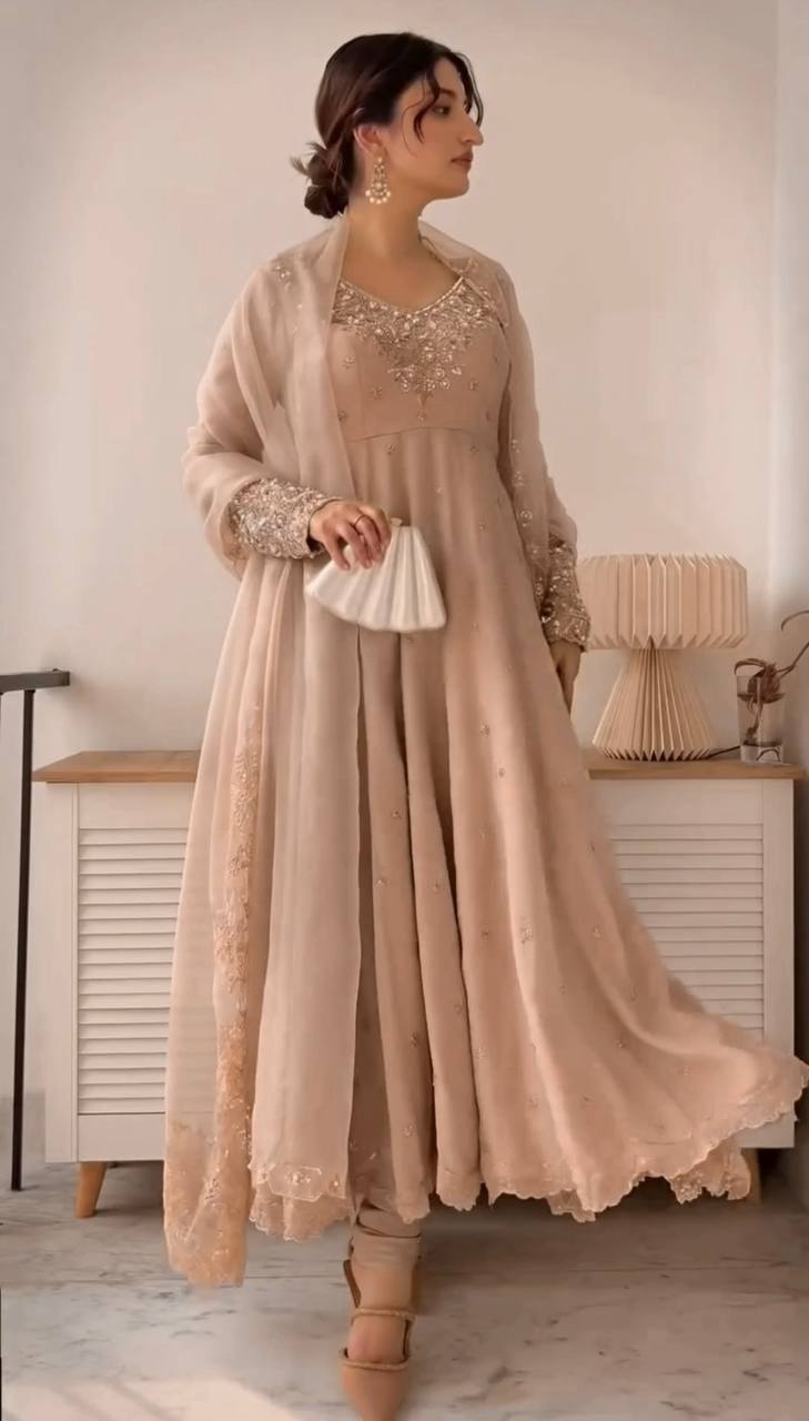 Color_Beige