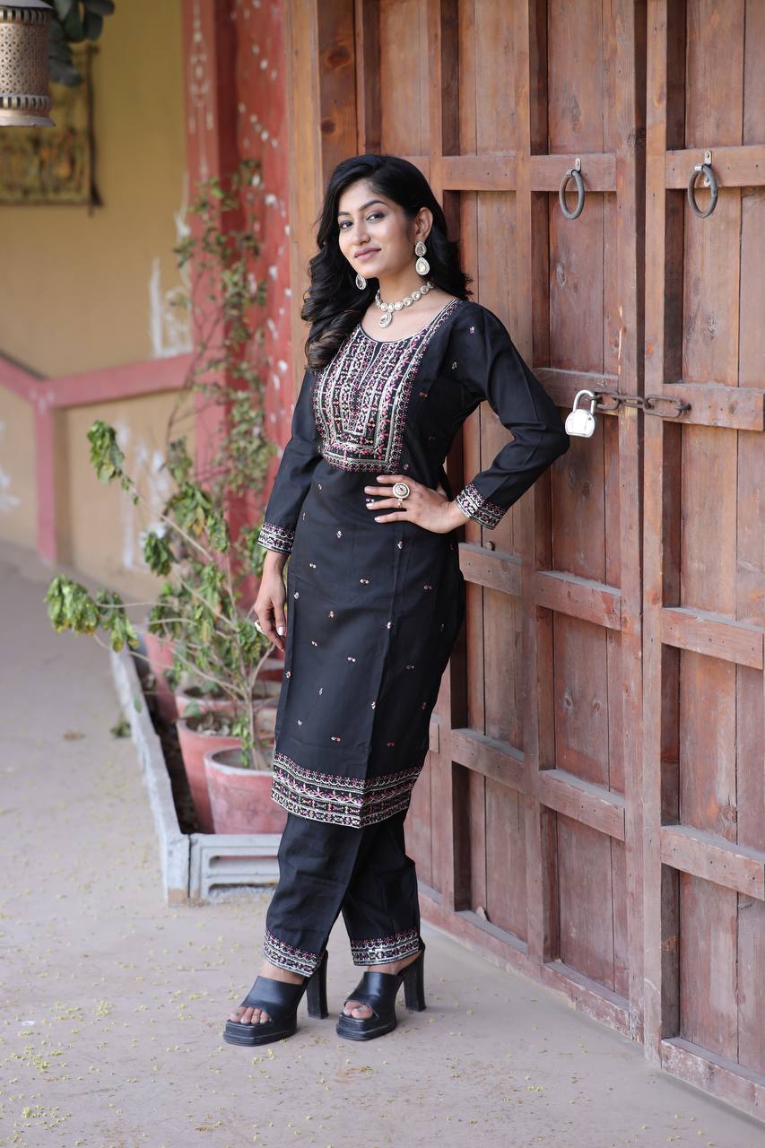Color_Black