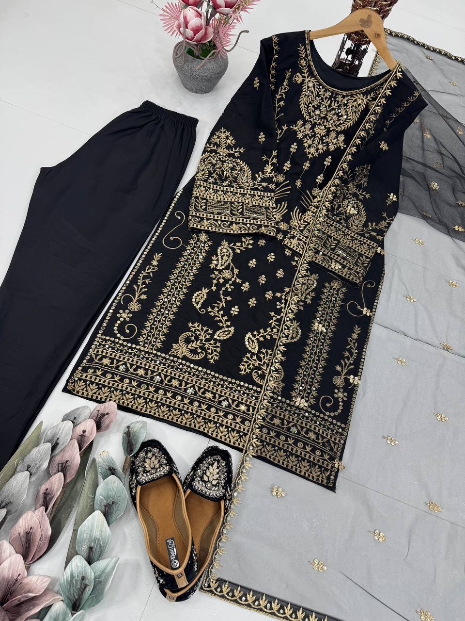 Color_Black