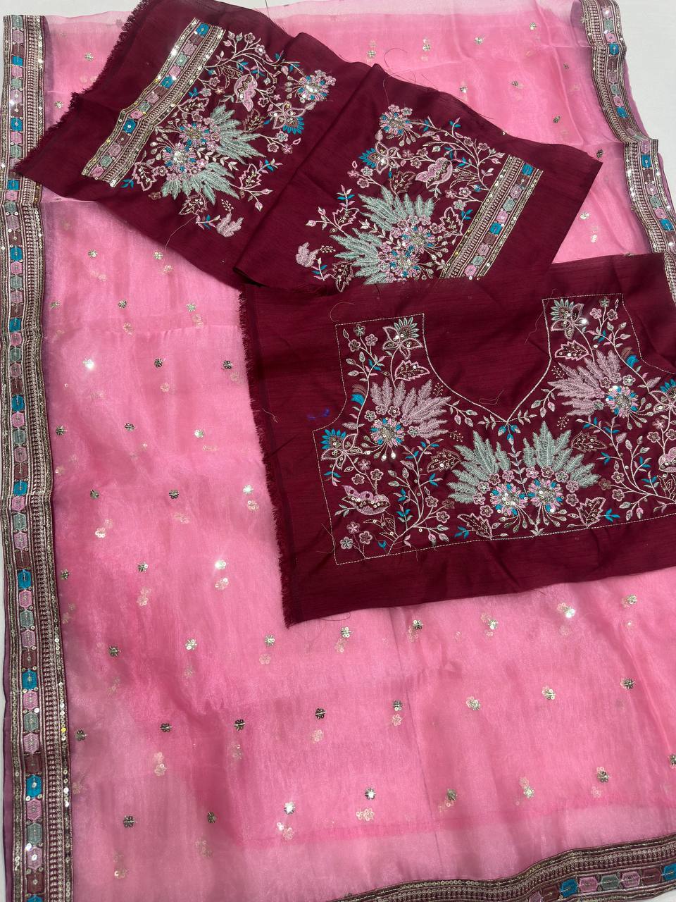 Color_Maroon