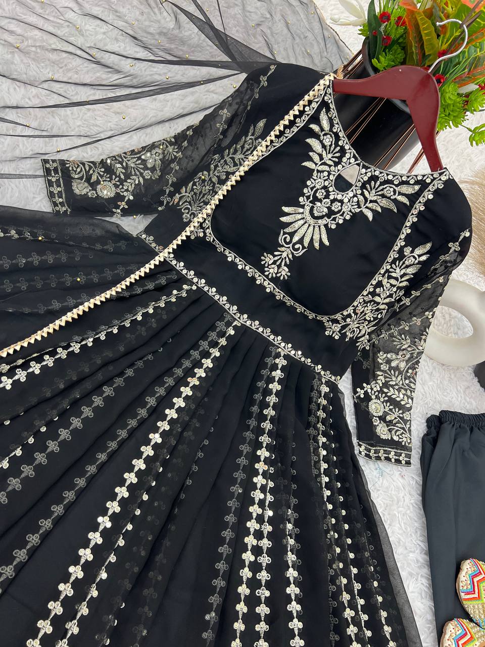 Color_Black