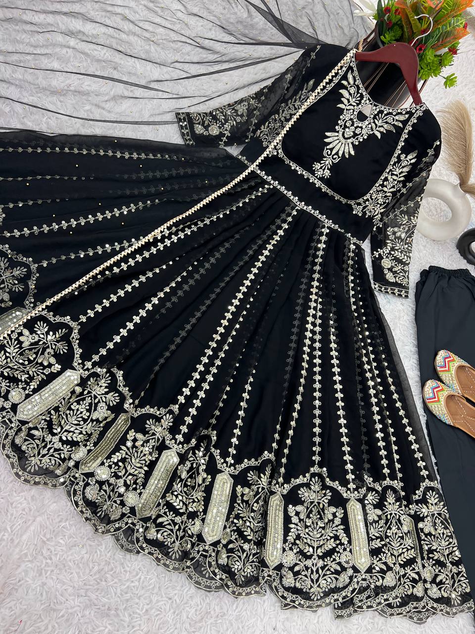 Color_Black