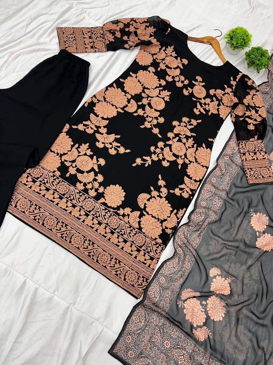 Color_Black