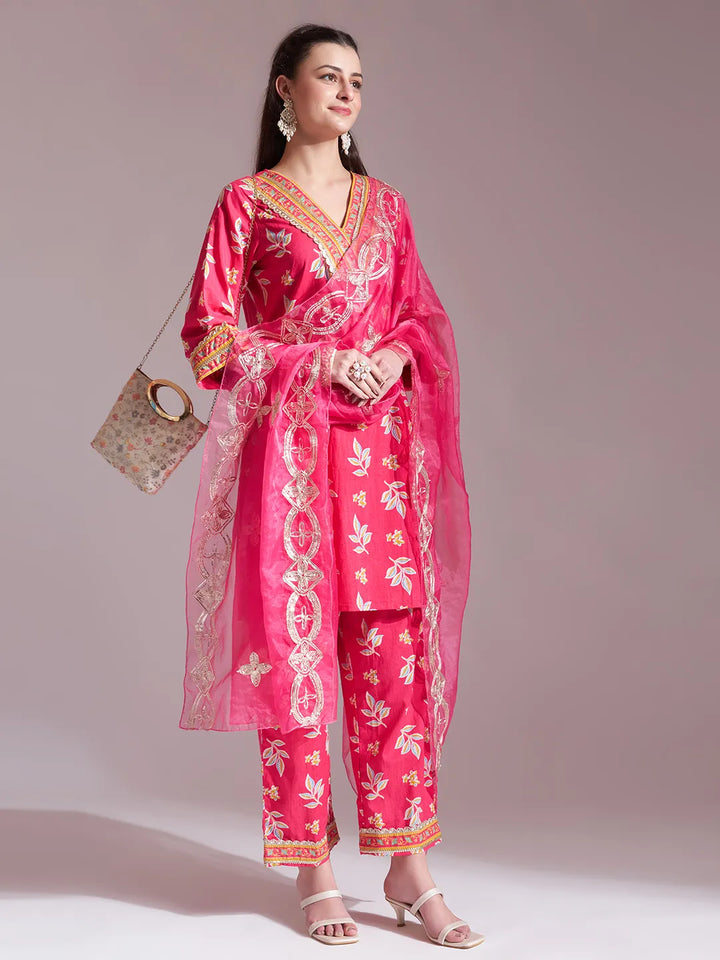 Women's Pink Cotton Lace Work Kurta Set With Pant & Dupatta