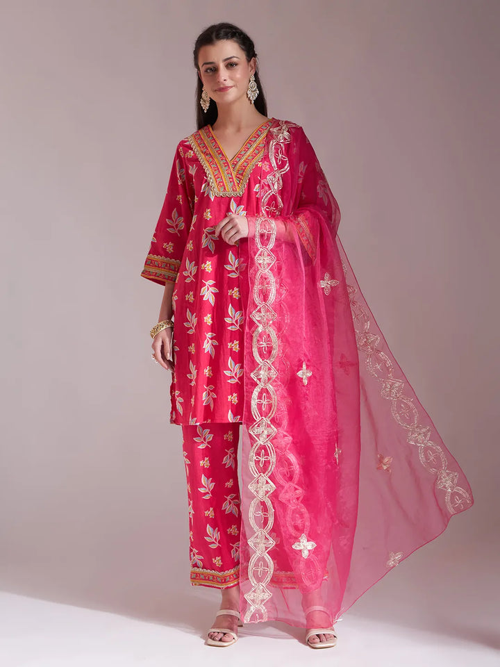 Women's Pink Cotton Lace Work Kurta Set With Pant & Dupatta