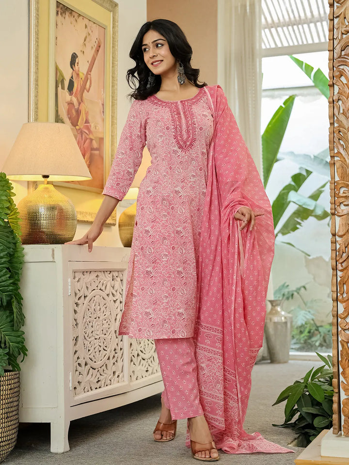 Women's Pink Cotton Thread_Work,Sequins_Work Kurta Dupatta Pant Set