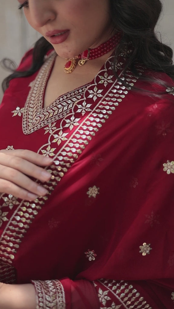 Color_Maroon