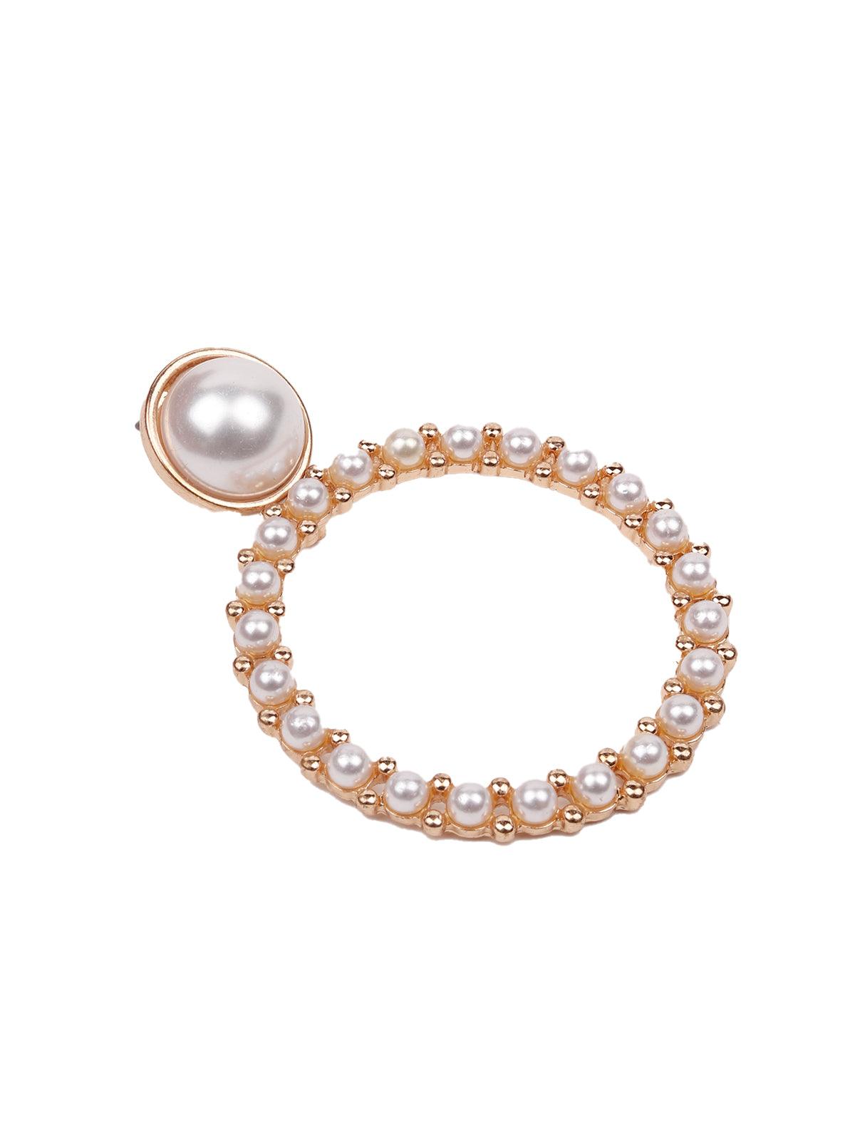 Women's Rounded Hoop Earrings Embellished With Artificial Pearl
