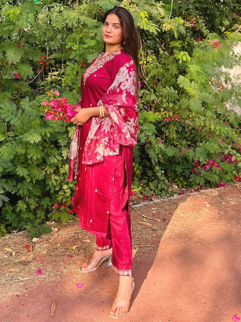Color_Maroon