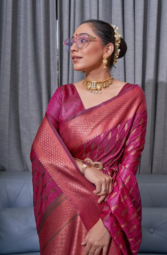 Women's Pink Banarasi Silk Copper Zari Woven Saree - TASARIKA