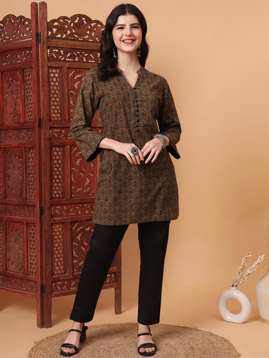 Women's Hand Block Bottle Green Kurti S2003