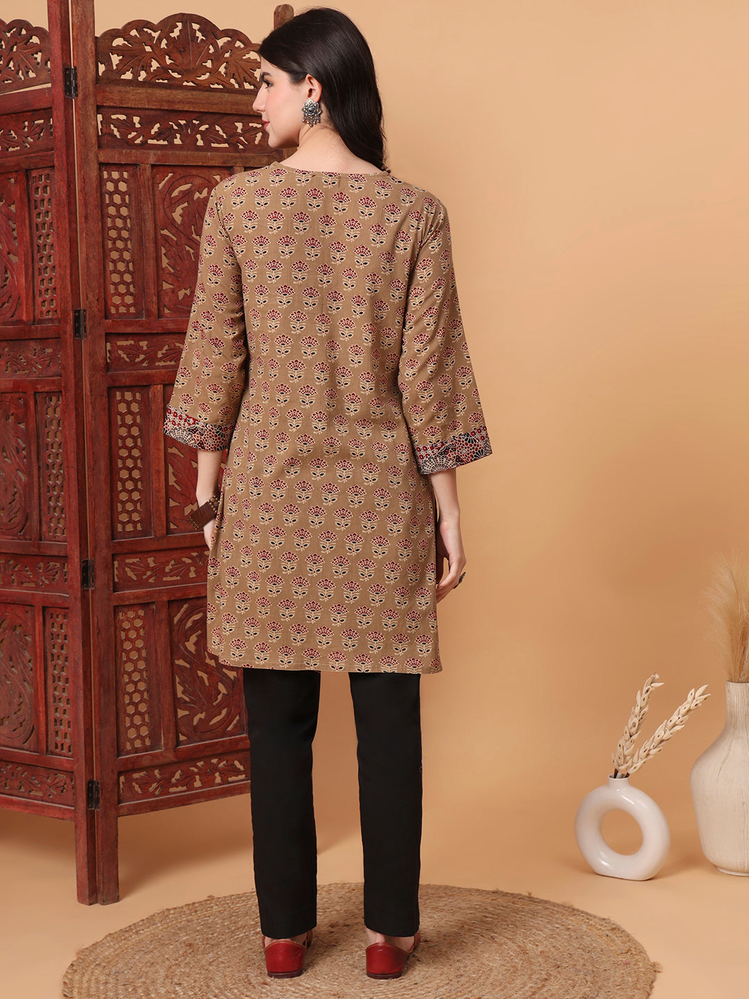 Women's Hand Block Print Beige Color Kurti S2006