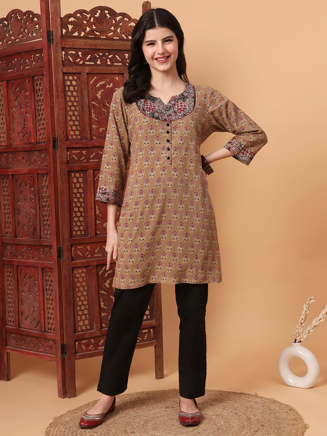 Women's Hand Block Print Beige Color Kurti S2006
