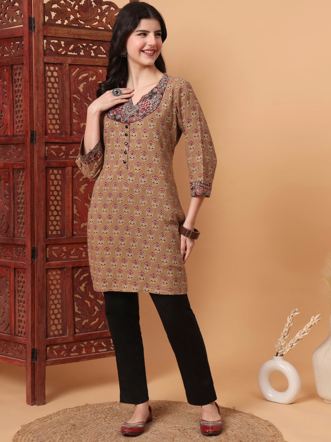 Women's Hand Block Print Beige Color Kurti S2006