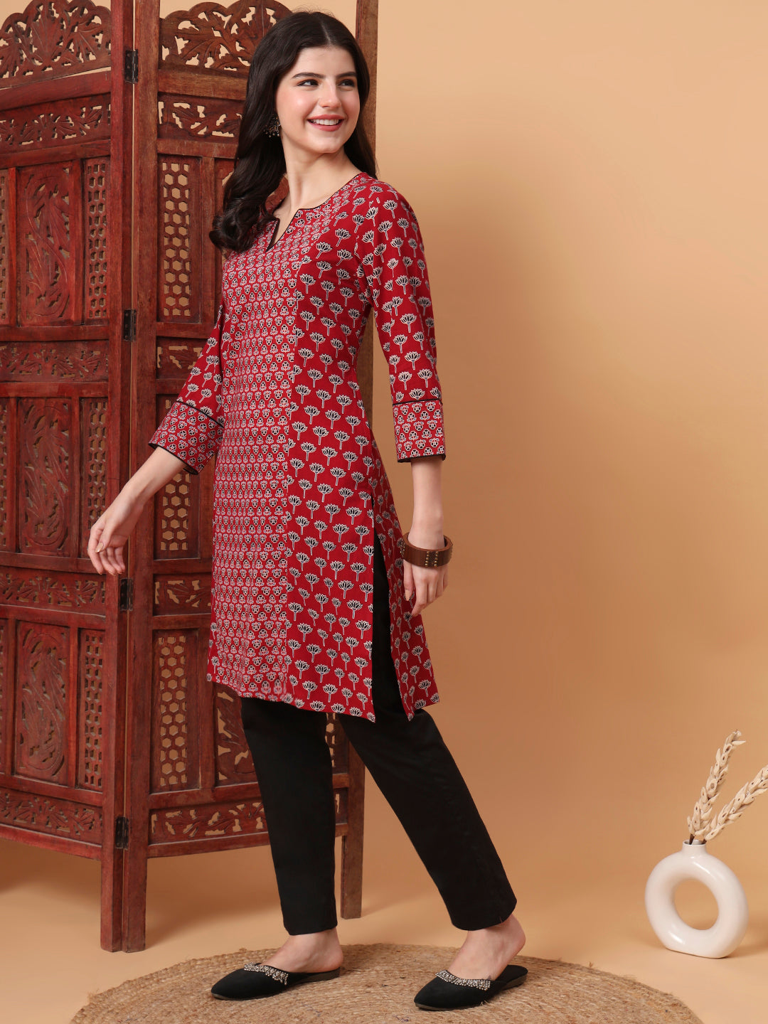 Women's Hand Block Red Color Vegetable Print Kurta S2007