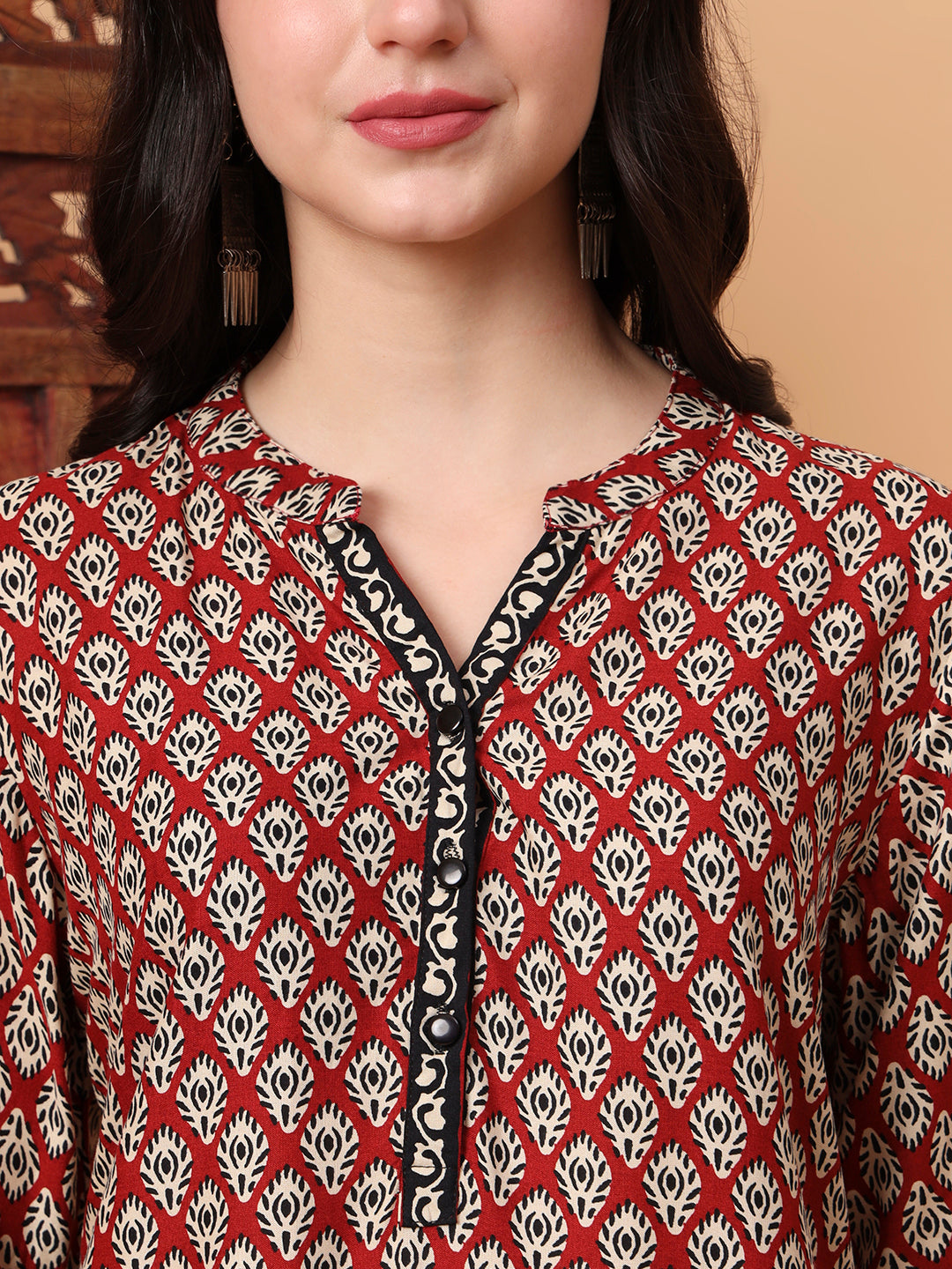 Women's Hand Block Print Beige And Maroon Printed Kurta S2011