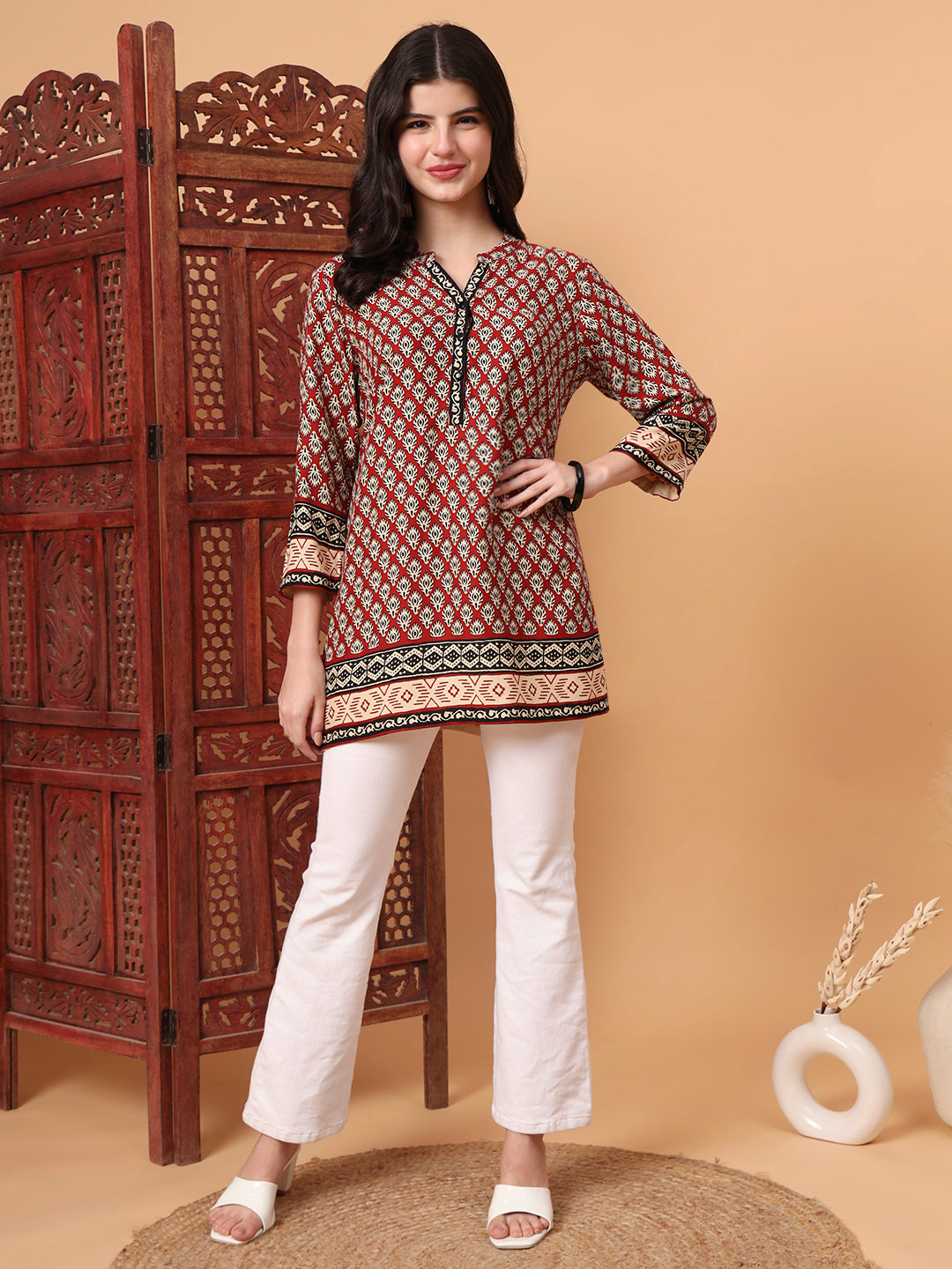 Women's Hand Block Print Beige And Maroon Printed Kurta S2011