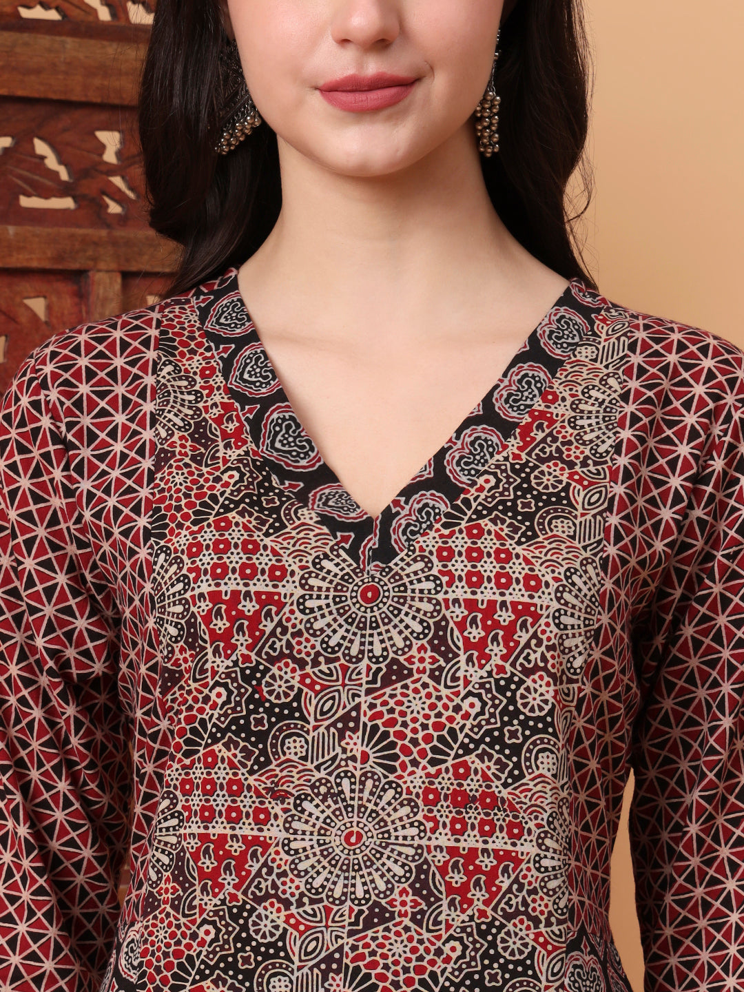Women's Hand Block Vegetable Print Straight Kurta S2002