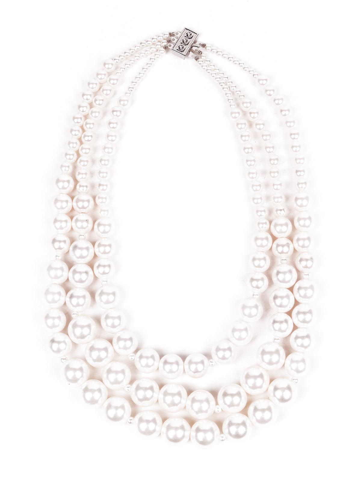 Women's Sophisticated Three-Layered Pearl Necklace