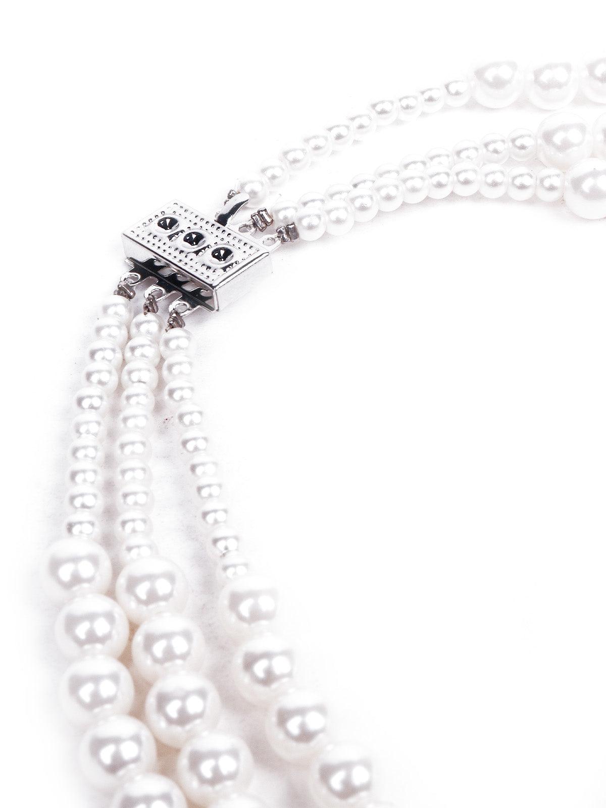 Women's Sophisticated Three-Layered Pearl Necklace