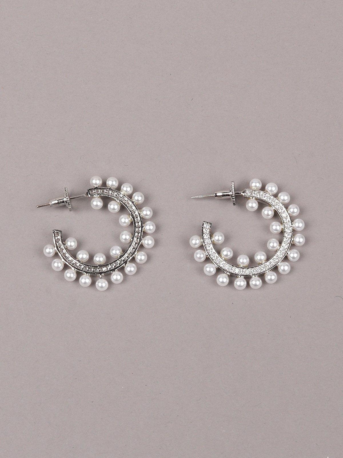 Women's Stunning Crystal And Pearls Embellished Hoop Earring