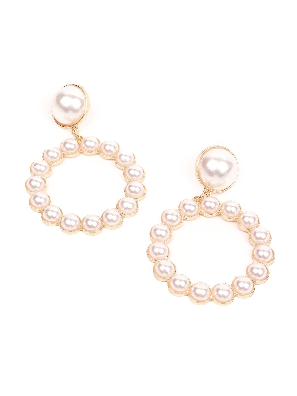 Women's Stunning Pearl-Embellished Hoop Earring