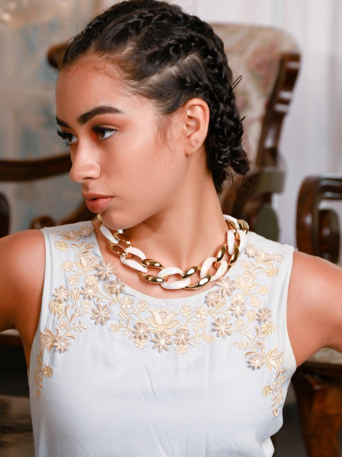 Women's The Classic White And Gold Chunky Chai