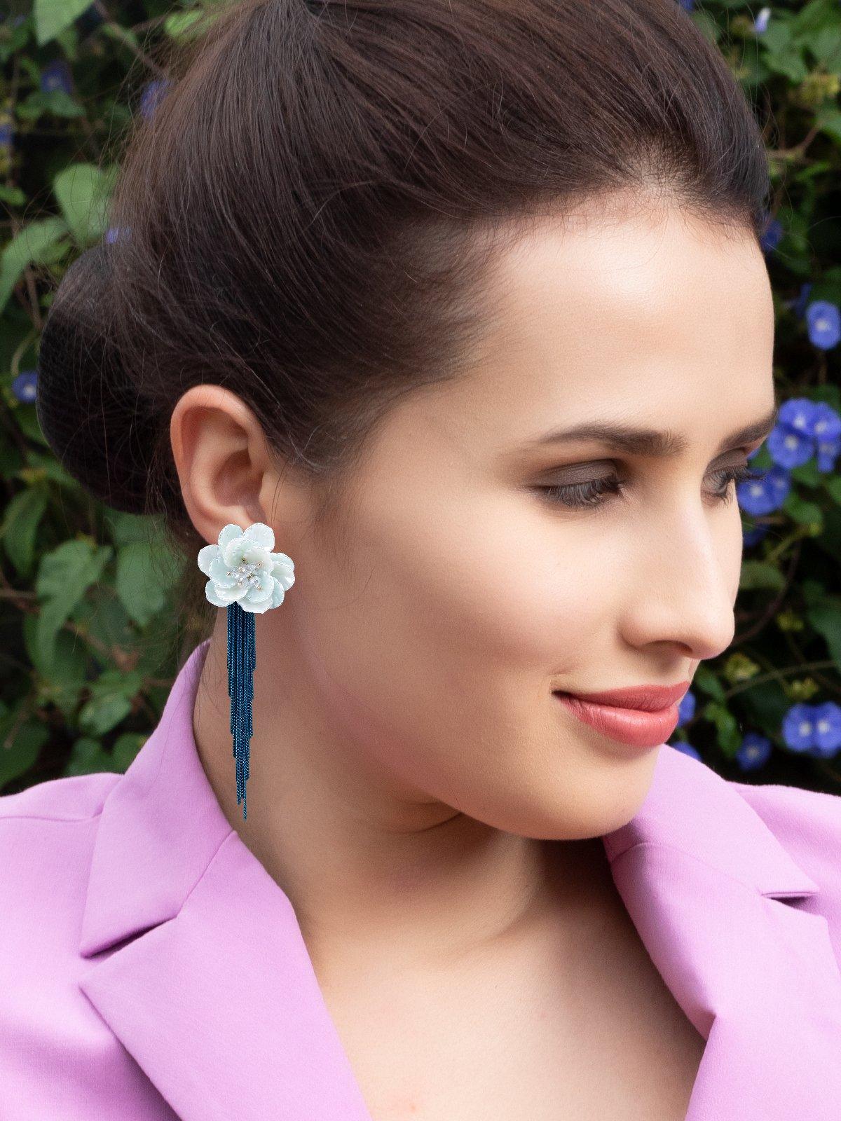 Women's White Floral With Electric Blue Tassel Dangle Earring