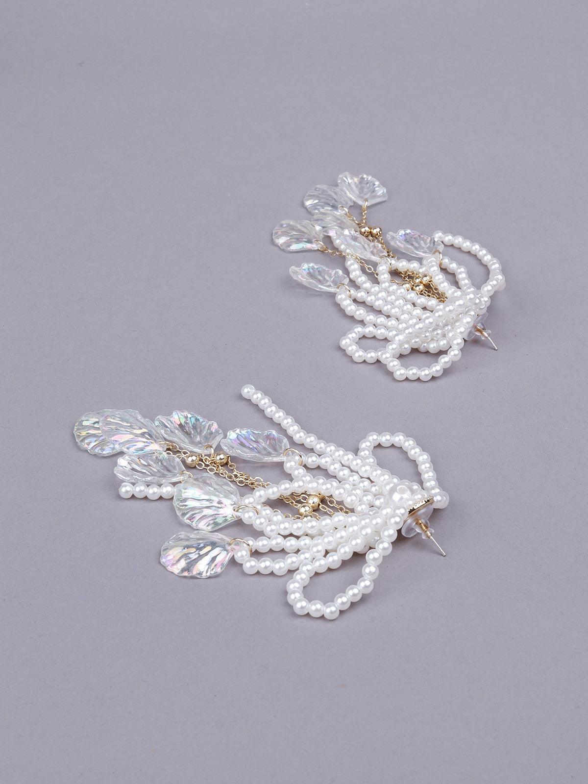 Women's White Stunning Drop Earrings