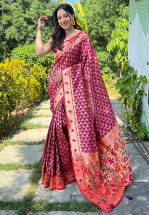 Women's Magenta WIne Banarasi Paithani Silk Woven Saree - TASARIKA