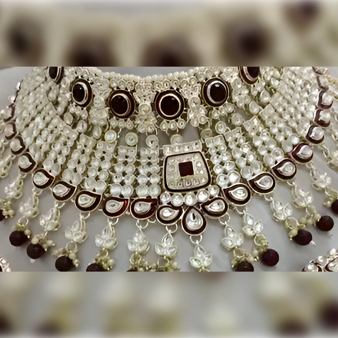 Color_Maroon