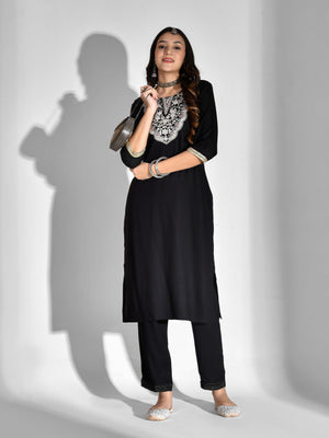 Color_Black