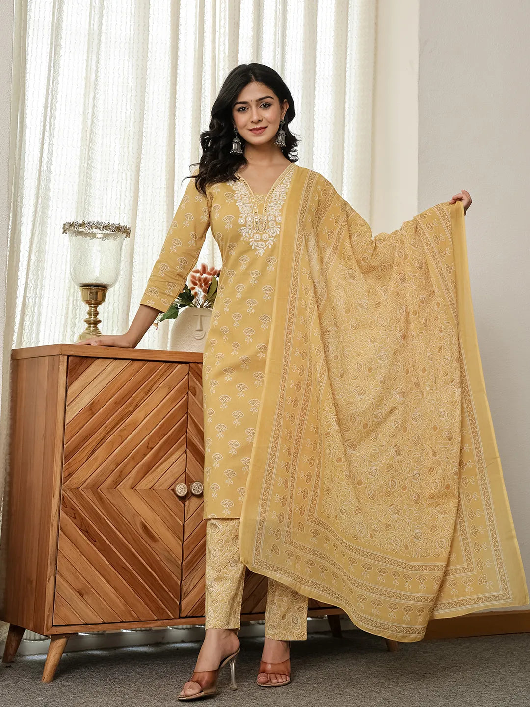 Color_Yellow